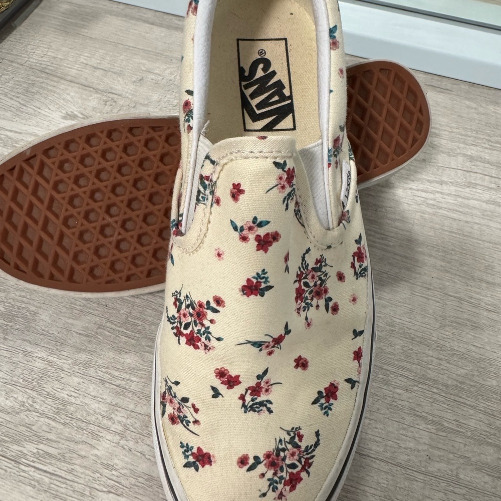 Vans Cream Floral Slip-On Shoes